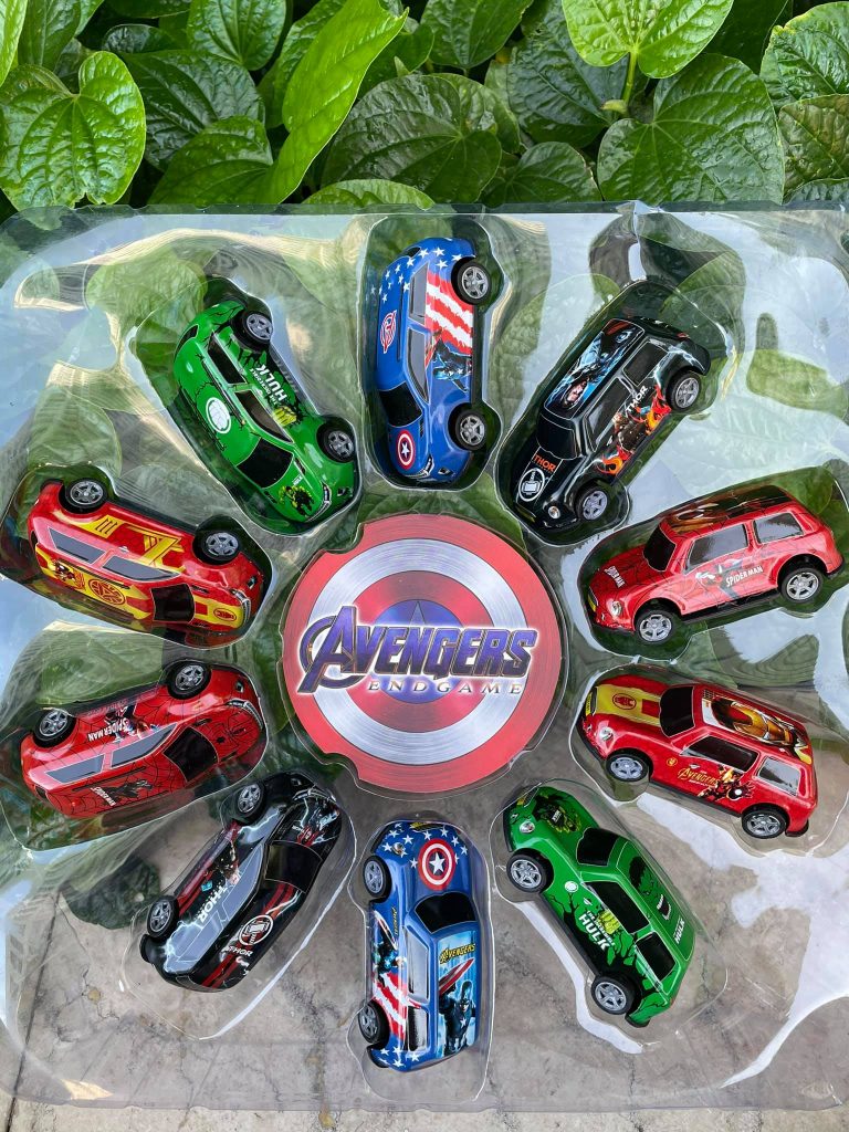 Bộ 10 xe siêu anh hùng Avengers bánh đà