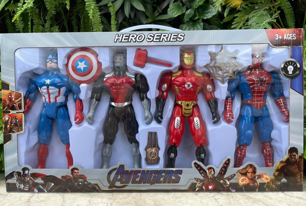 Bộ sưu tập 4 anh hùng Avenger size to có đèn