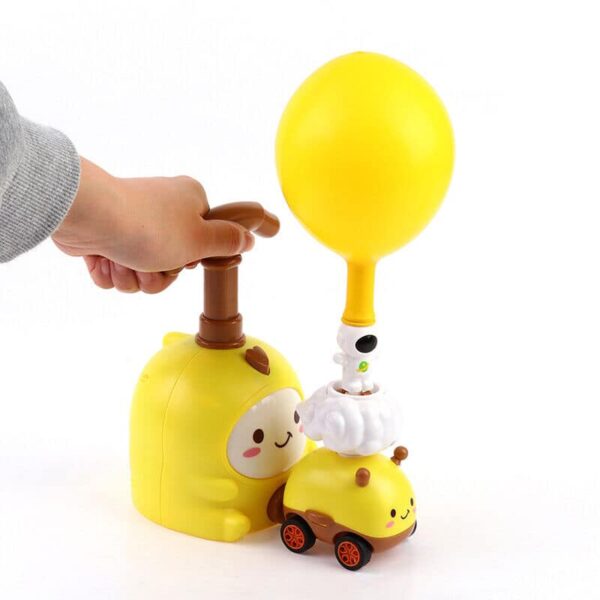 Bộ đồ chơi đua xe hơi bóng bay kèm mô hình phi hành gia - phân loại: màu vàng