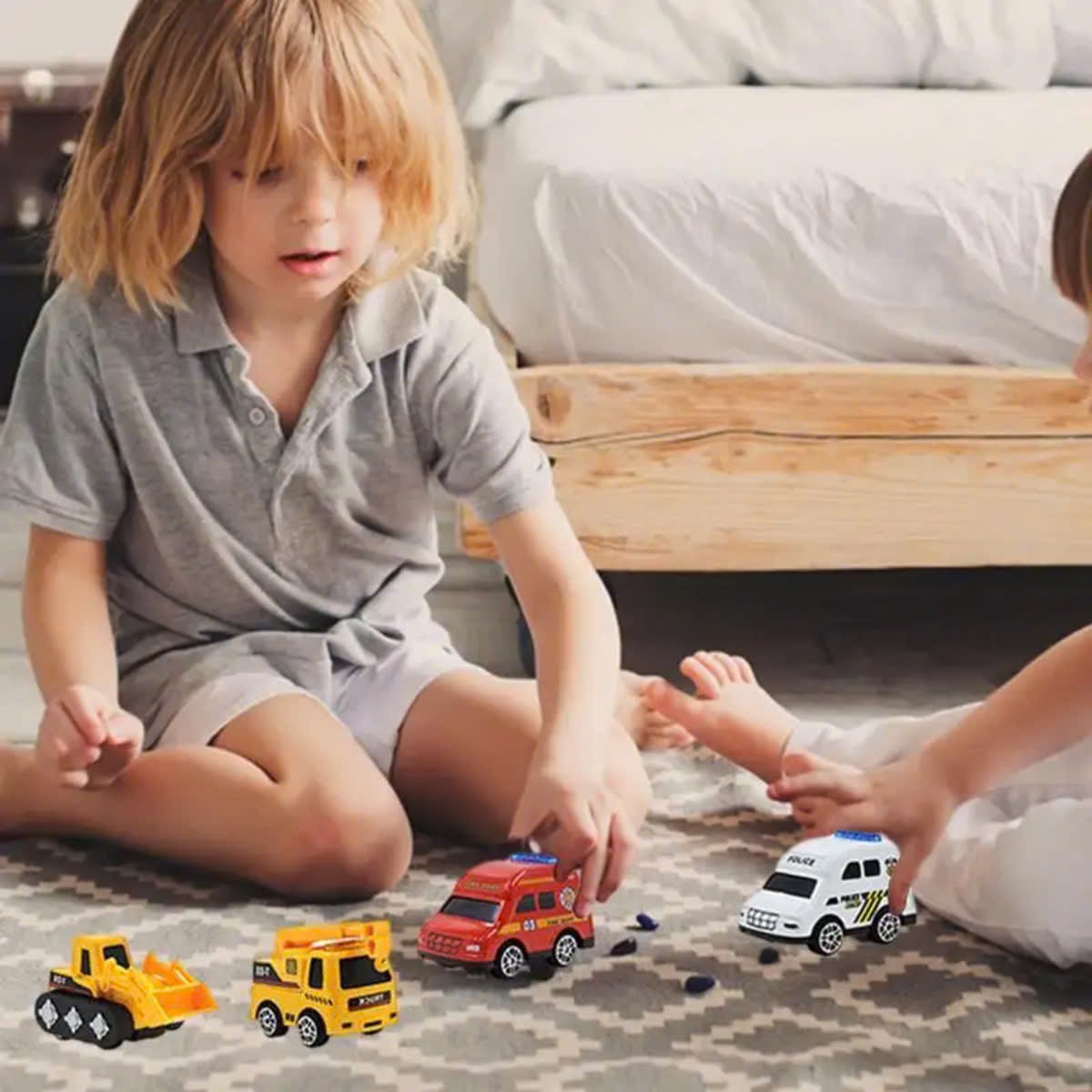 Hộp quà Giáng Sinh 24 xe ô tô