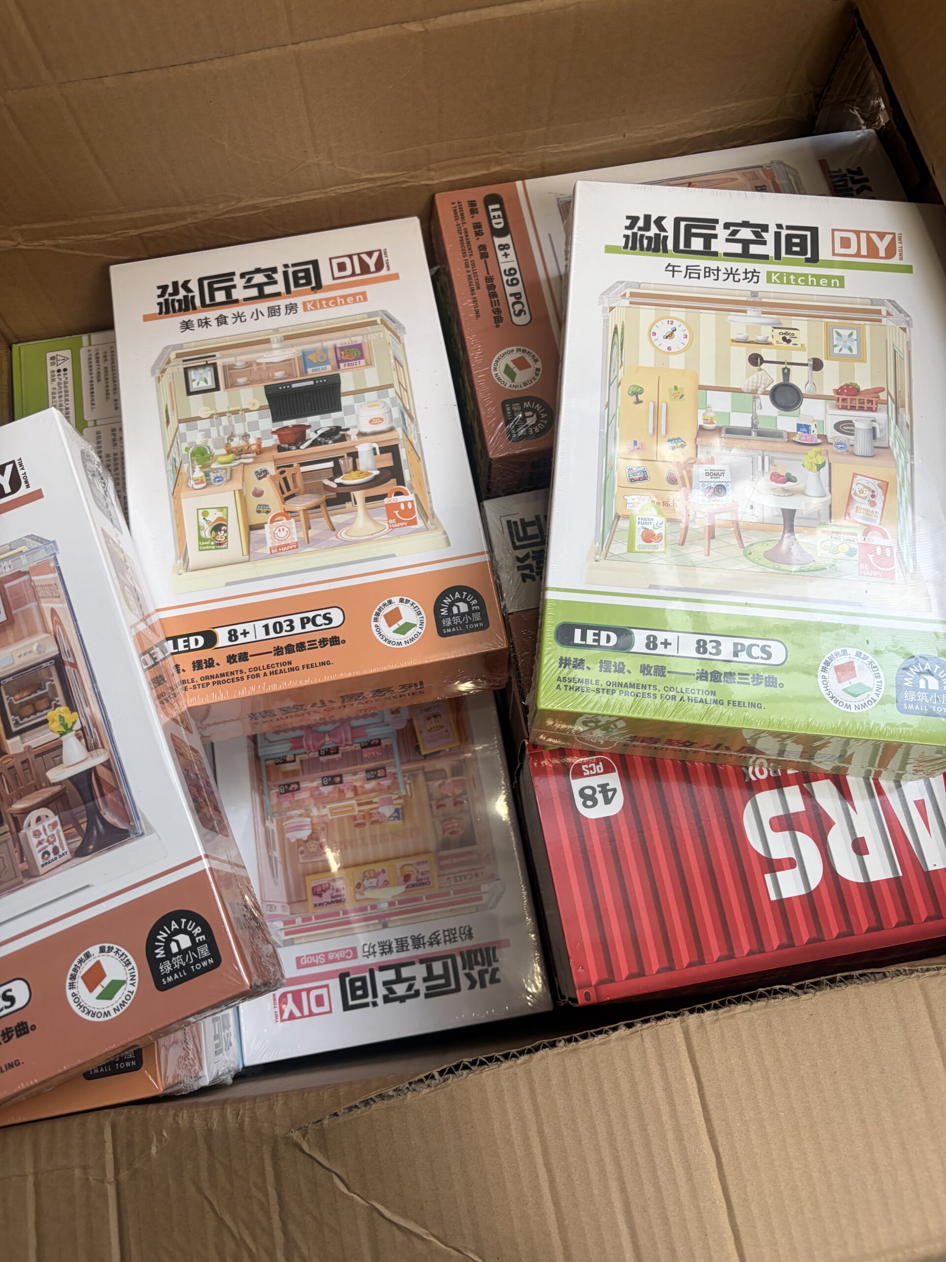 MÔ HÌNH LẮP GHÉP DIY PHÒNG BẾP, TIỆM BÁNH VÀ PHÒNG NGỦ: