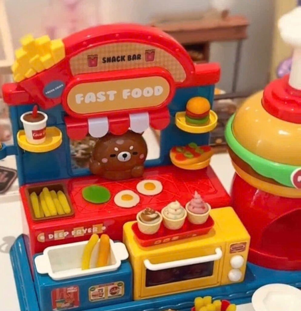 Bộ máy làm burger từ đất nặn