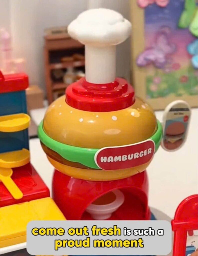 Bộ máy làm burger từ đất nặn